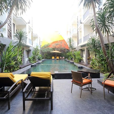 Zen Rooms Legian Dewi Sri Kuta  Luaran gambar