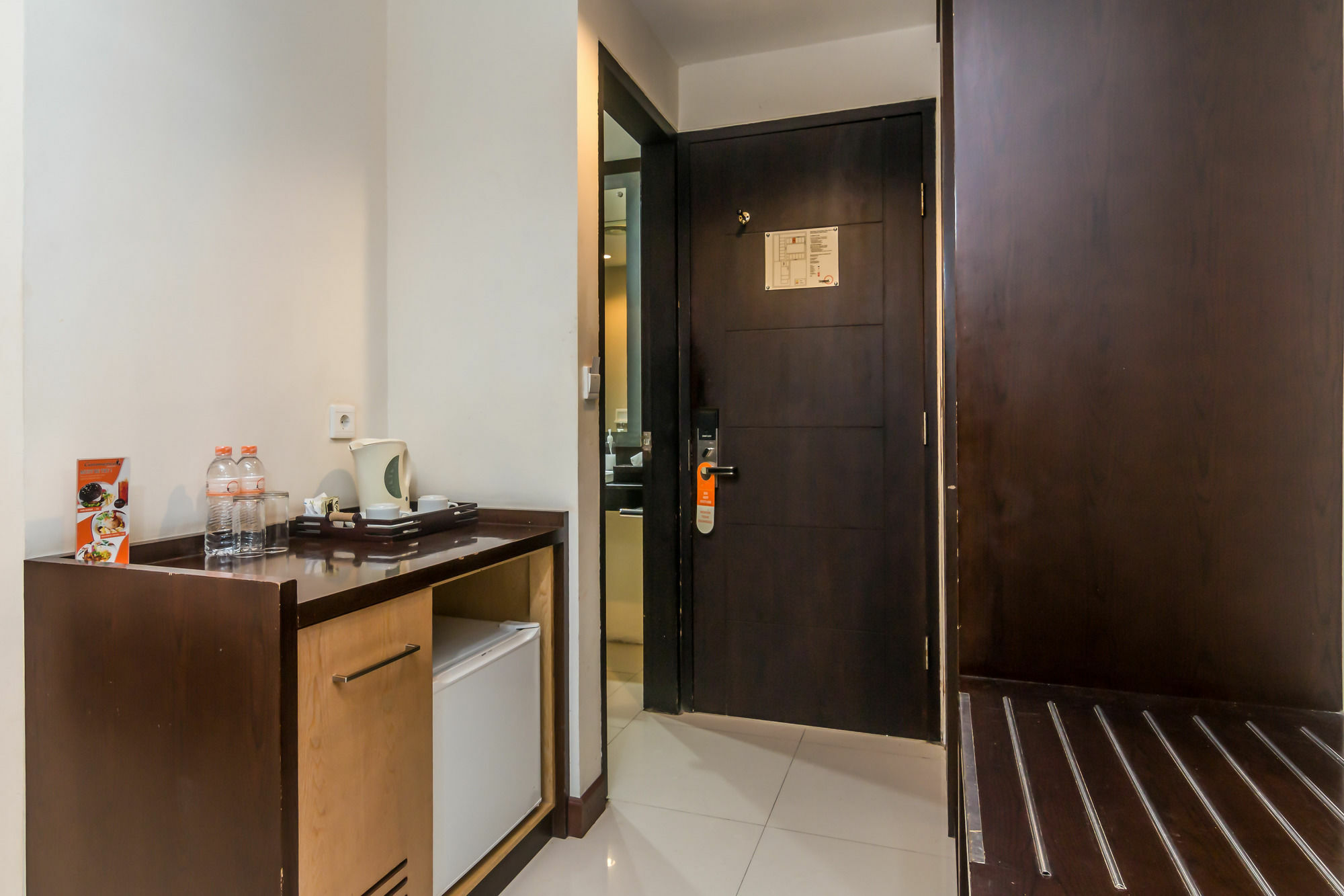 Zen Rooms Legian Dewi Sri Kuta  Luaran gambar